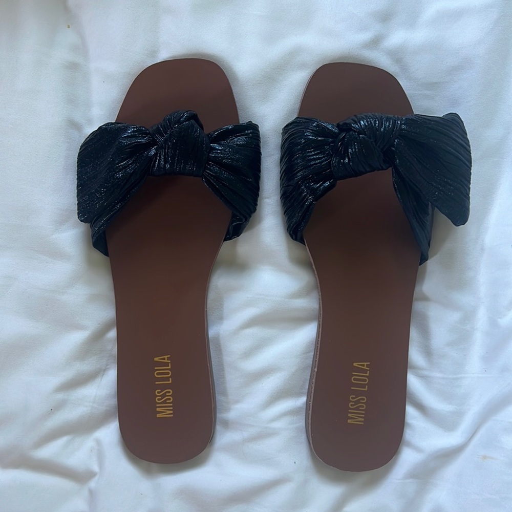 Miss Lola Black Bow Sandals